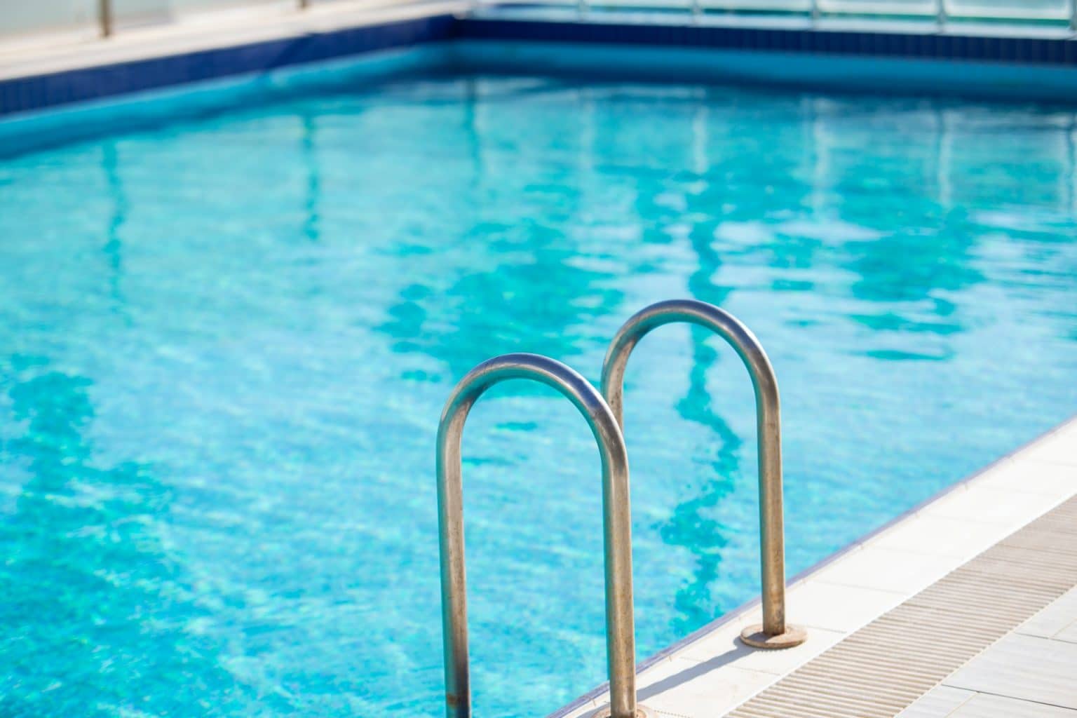 Piscine D Couvrez Cinq Conseils Pour Avoir Une Eau Cristalline